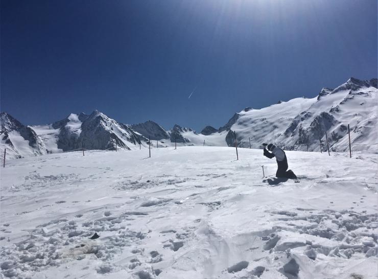 Snow sampling in the Alps. Photo: Helen Snell.