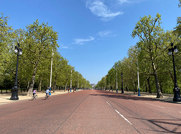 The Mall in London almost empty. Photo by John Cameron, Unsplash The Mall in London almost empty