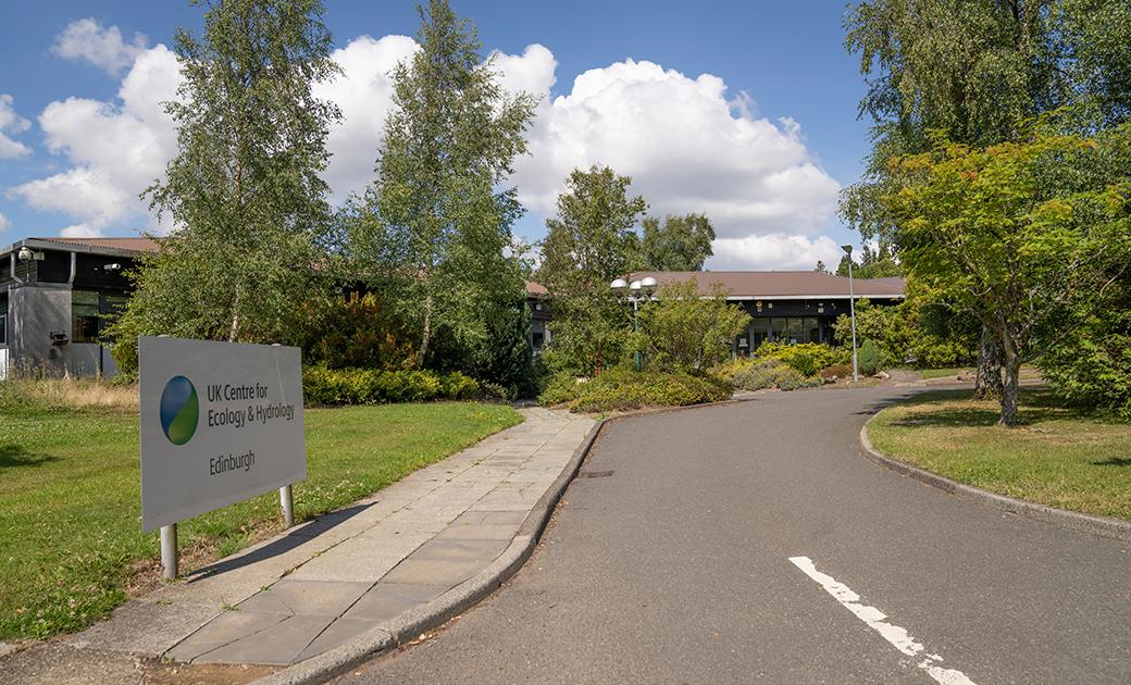 Entrance to UKCEH Edinburgh offices