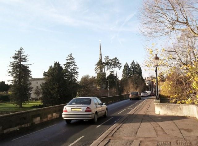 Wallingford Bridge. Photo: geograph.org.uk