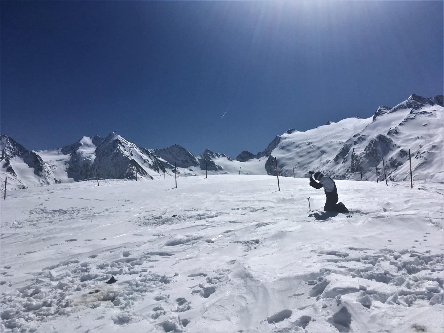 Snow sampling in the Alps. Photo: Helen Snell.