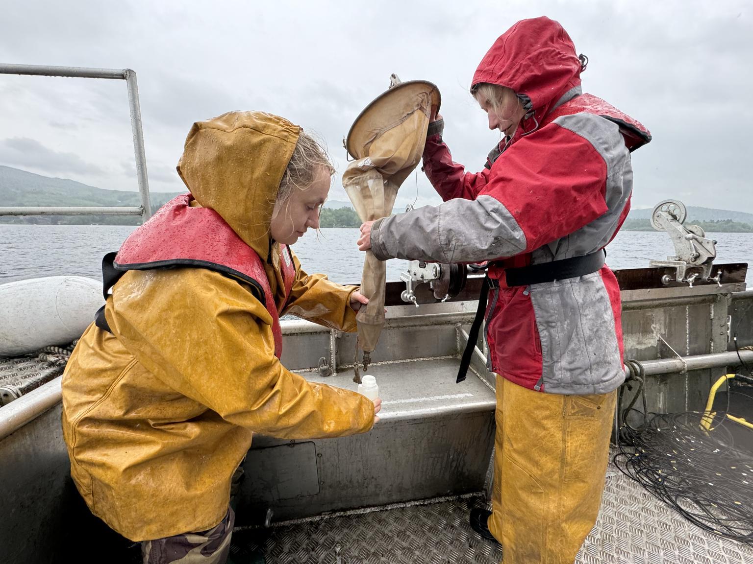 NC-UKs Ellie Mackay and Heather Moorhouse monitoring on Windermere