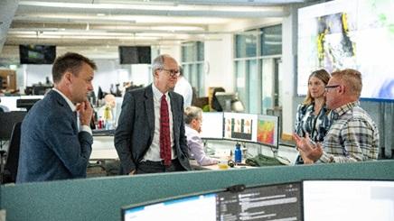 Science Minister Lord Vallance meets the Met Office Operational Weather team. Photo: Met Office