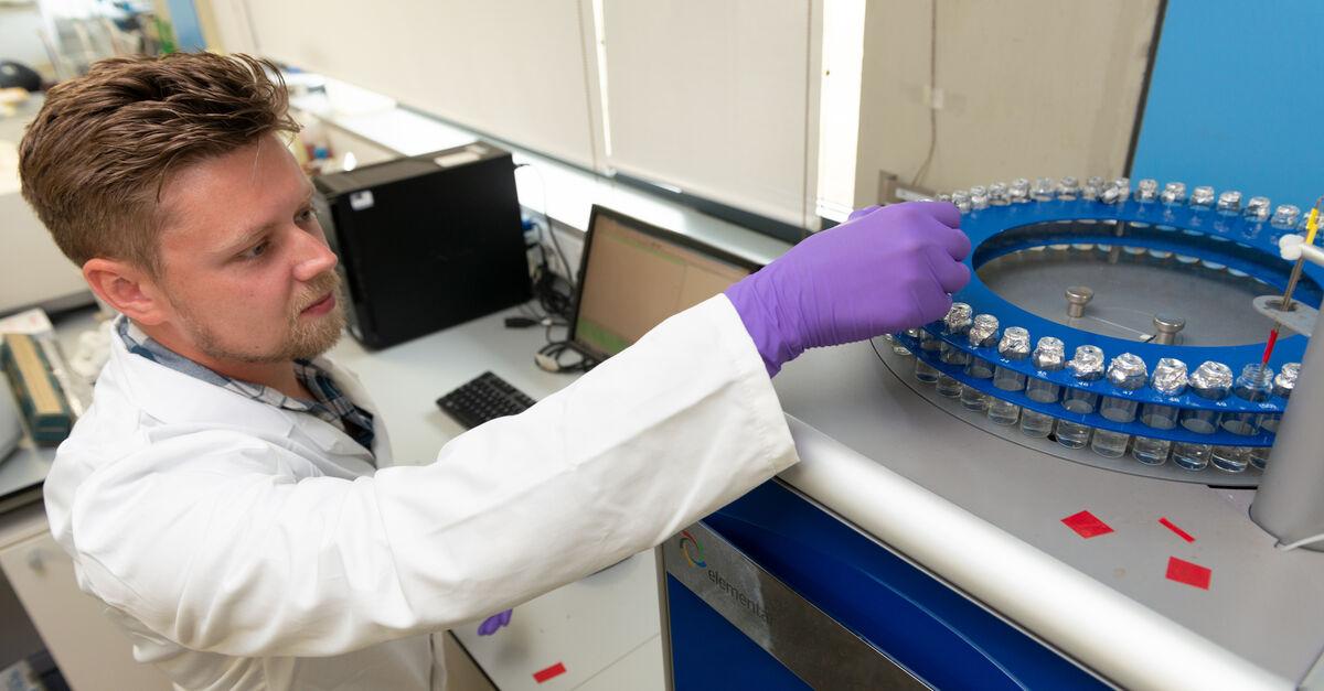 David Nicholls, analytical laboratory technician