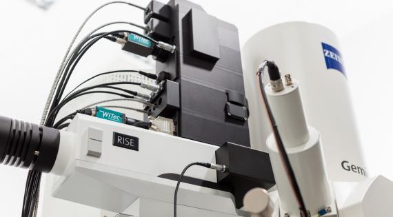 Field emission scanning electron microscope provided by Zeiss