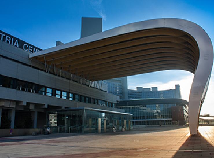 External view of curved feature on Austria Center building