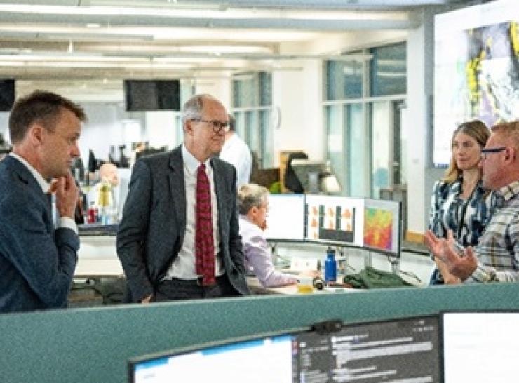 Science Minister Lord Vallance meets the Met Office Operational Weather team. Photo: Met Office